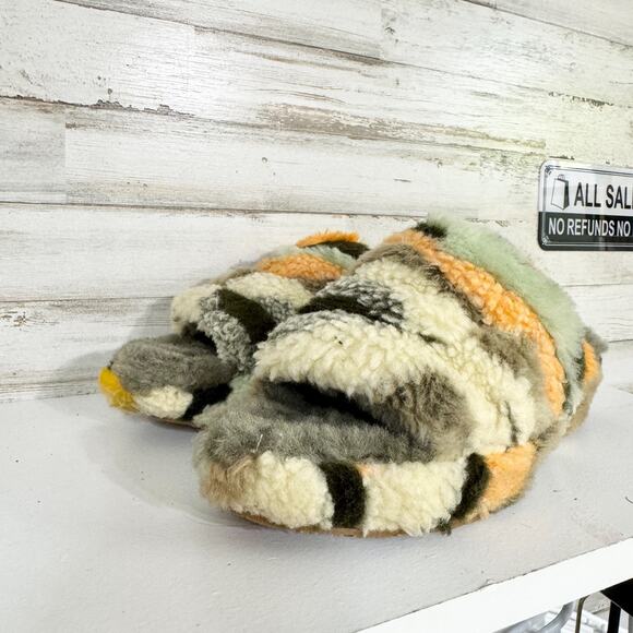 UGG Slippers Women Size 7 Fluff Yeah Slide Cali Collage Slipper Camo Lounge Cozy - Picture 2 of 9